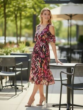 Nine West Women's Abstract Multi-Color Cold Shoulder V-Neck Chiffon Dress 6